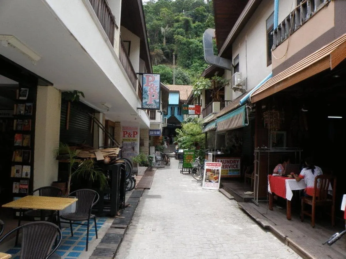 Kinnaree House Phi Phi Don 0*,  Thailand